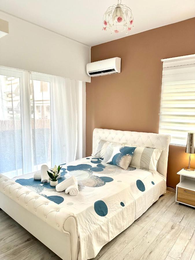 Cozy Apartment With Parking Near The City Center Atena Exterior foto